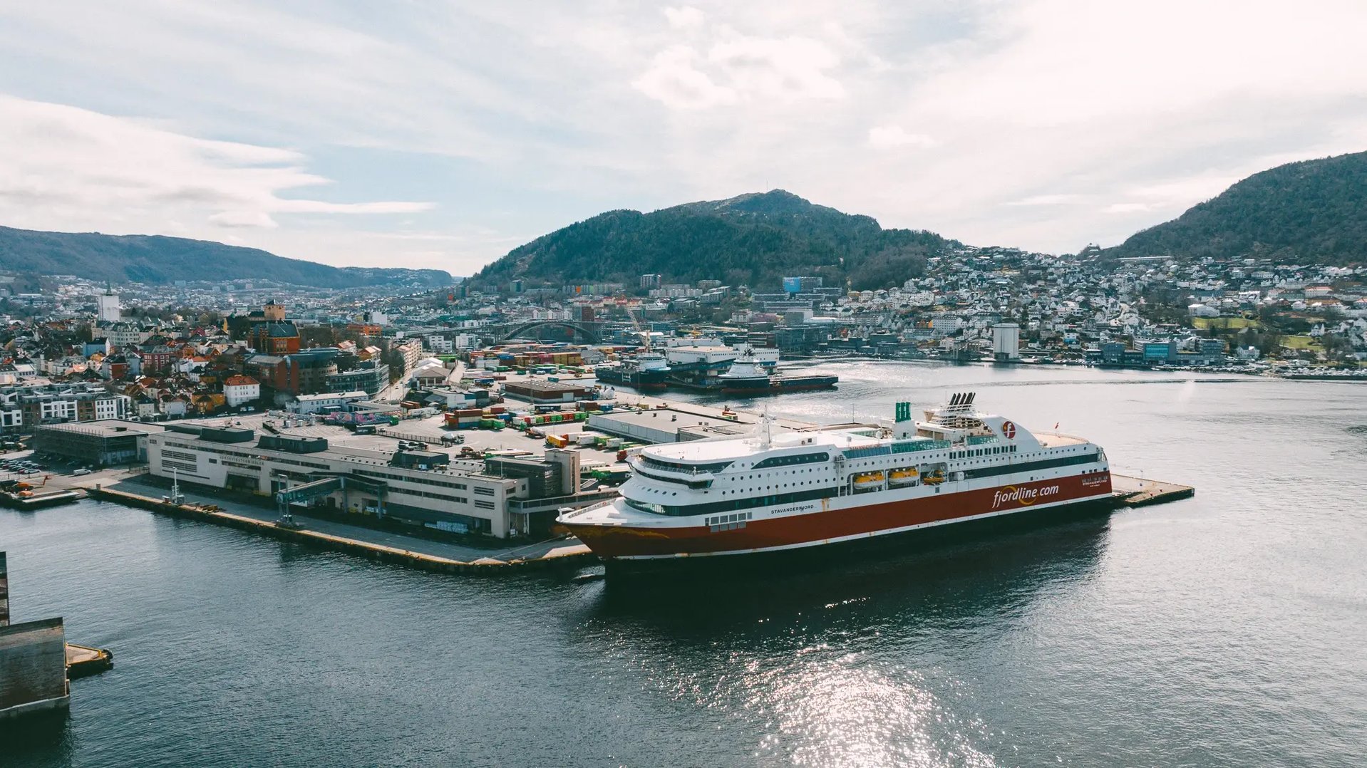 4yrpj6U3K664c1J96fS8